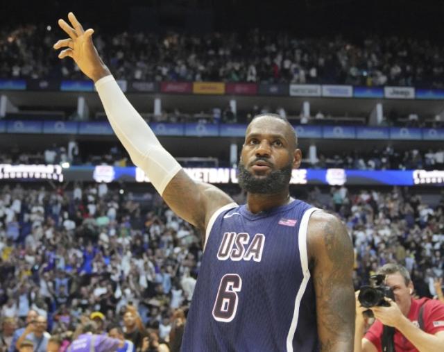 麻将胡了2-美国男篮首人！公投决定詹姆斯旗手资格 库里落选