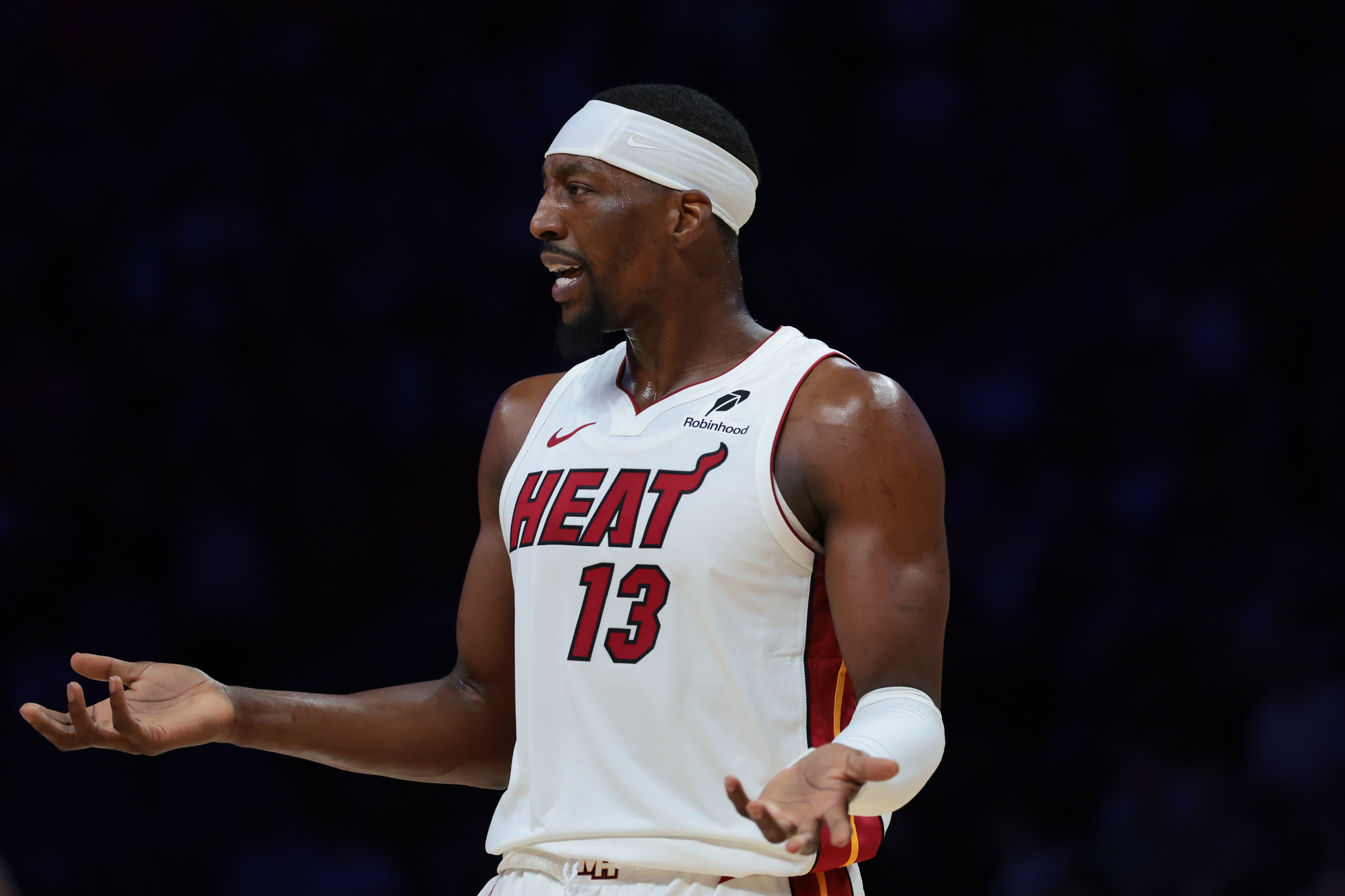 麻将胡了模拟器-可惜空砍！阿德巴约23中13砍全场最高32分 另有9板3断&amp;第三节11分